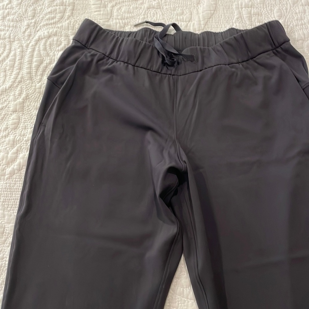 LuLuLemon Black On The Fly Pant Full Length Size 8 Athletic Exercise